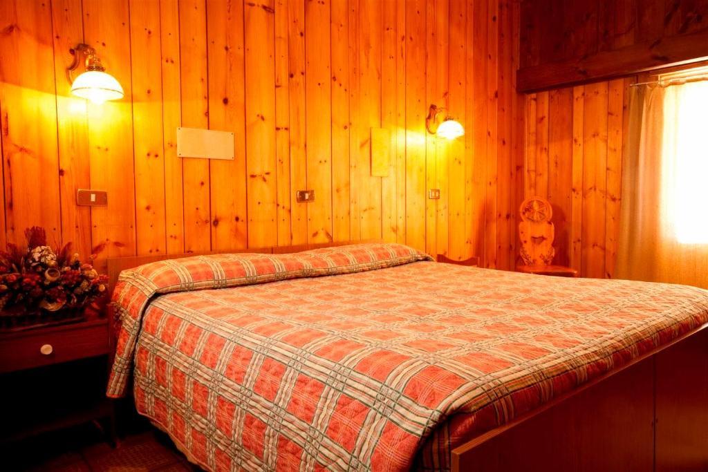 Hotel Ristoro Vagneur Saint Nicolas Εξωτερικό φωτογραφία